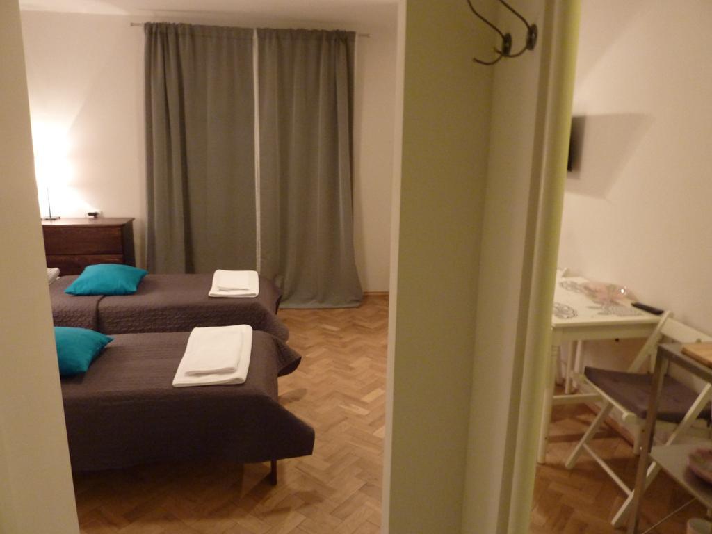 Koro De Varsovio - Apartament Ciasna 10 외부 사진